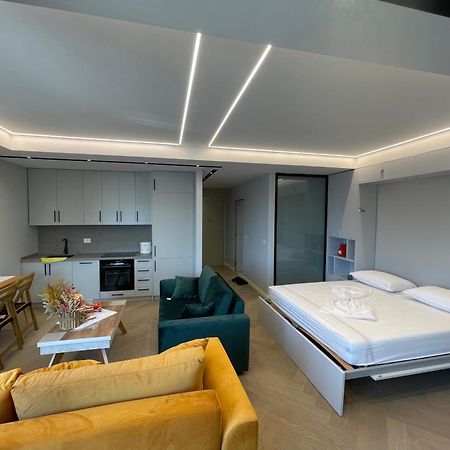 Luxury One Bedroom Apartment Tirana Exterior photo